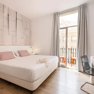 chic-basic-tallers.topbarcelonahotels.com/